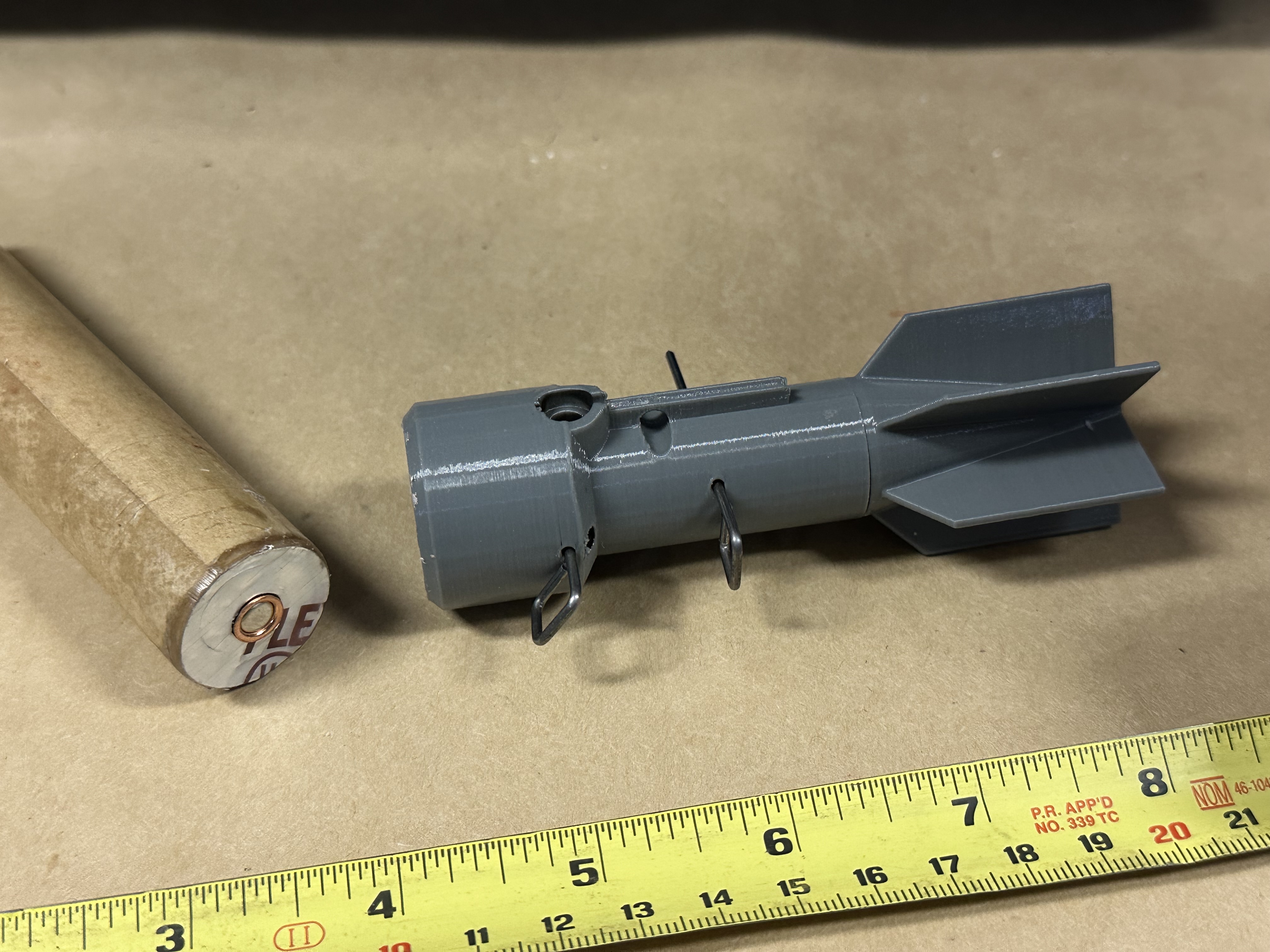 AIIF device with scale reference
